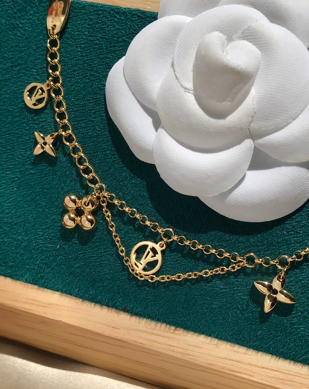 [sparkle Jewelry ]BLOOMING PINK GOLD MOP BRACELET