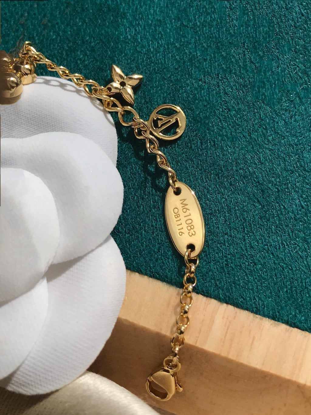 [sparkle Jewelry ]BLOOMING PINK GOLD MOP BRACELET