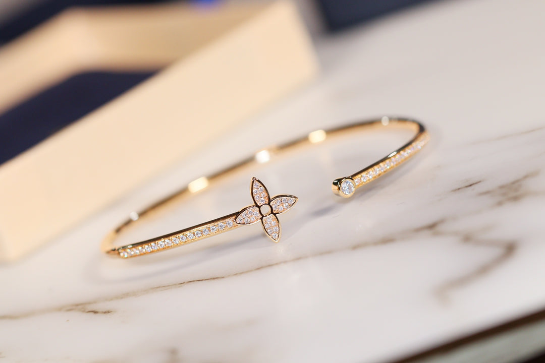 [sparkle Jewelry ]IDYLLE GOLD OPEN BRACELET DIAMOND PAVED