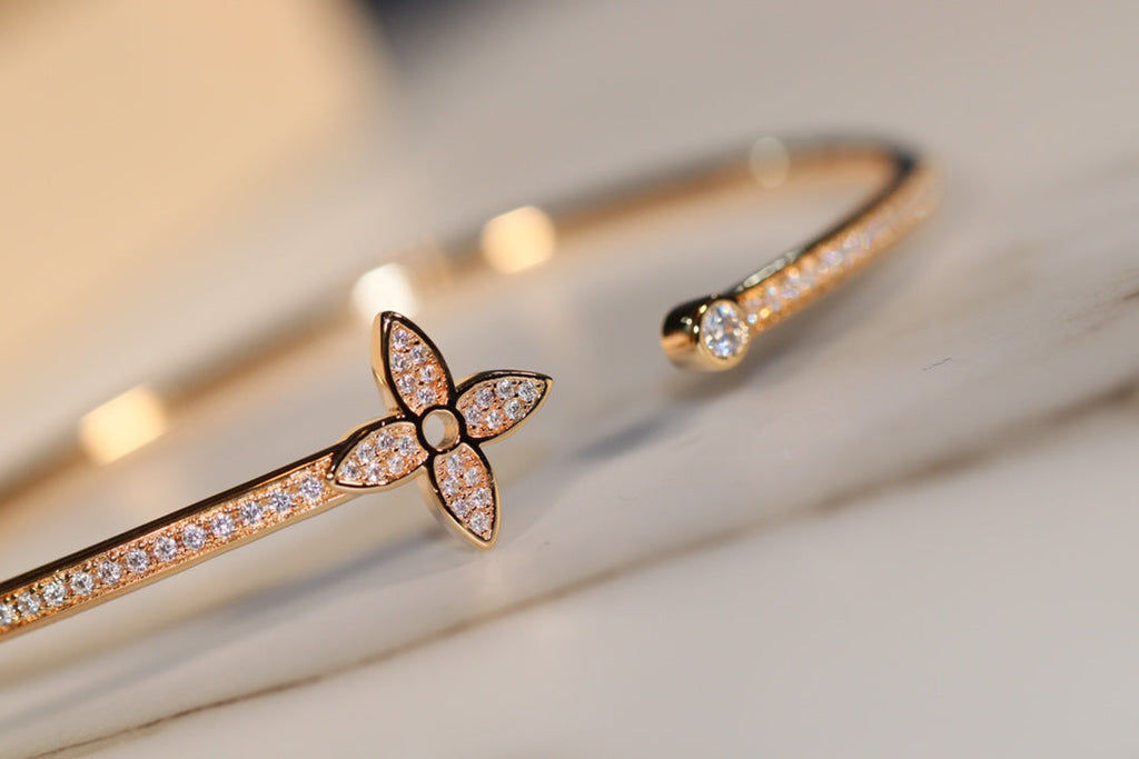 [sparkle Jewelry ]IDYLLE GOLD OPEN BRACELET DIAMOND PAVED