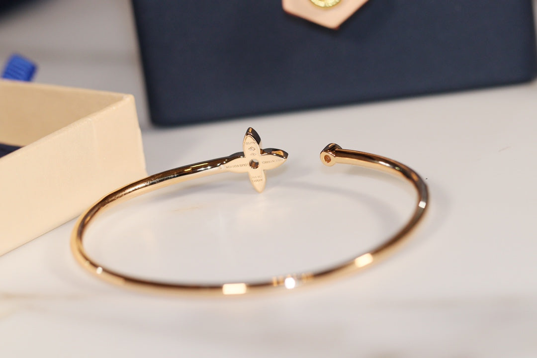 [sparkle Jewelry ]IDYLLE GOLD OPEN BRACELET DIAMOND PAVED