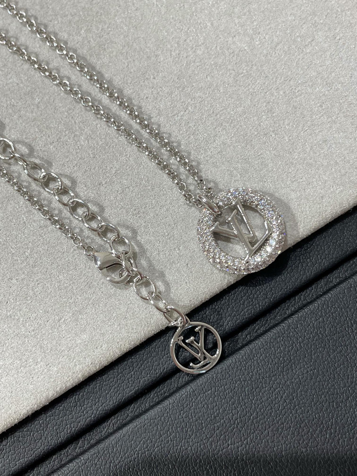 [sparkle Jewelry ]BY NIGHT DIAMOND PAVED NECKLACE