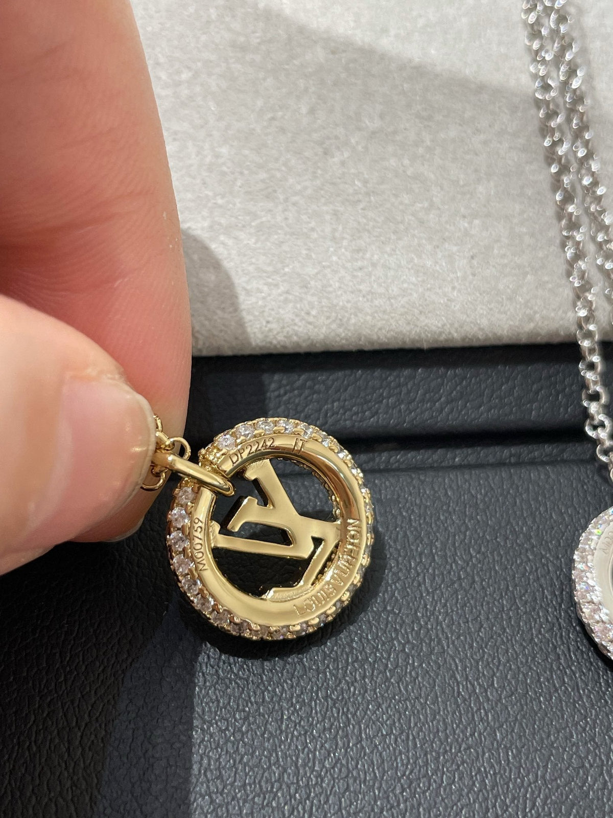 [sparkle Jewelry ]BY NIGHT DIAMOND PAVED NECKLACE