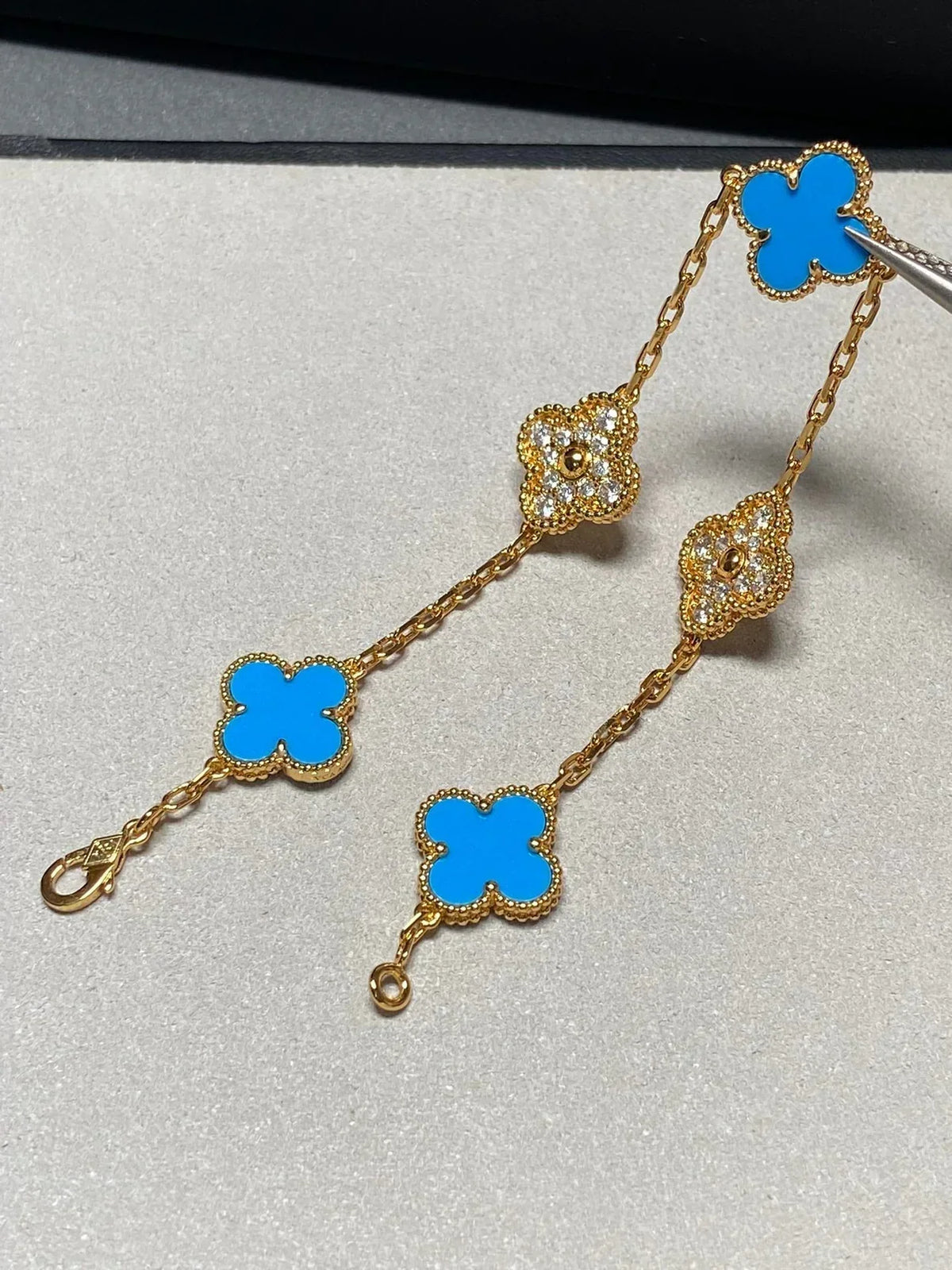 [sparkle Jewelry ] CLOVER 5 MOTIF BLUE AGATE BRACELET COLLECTION