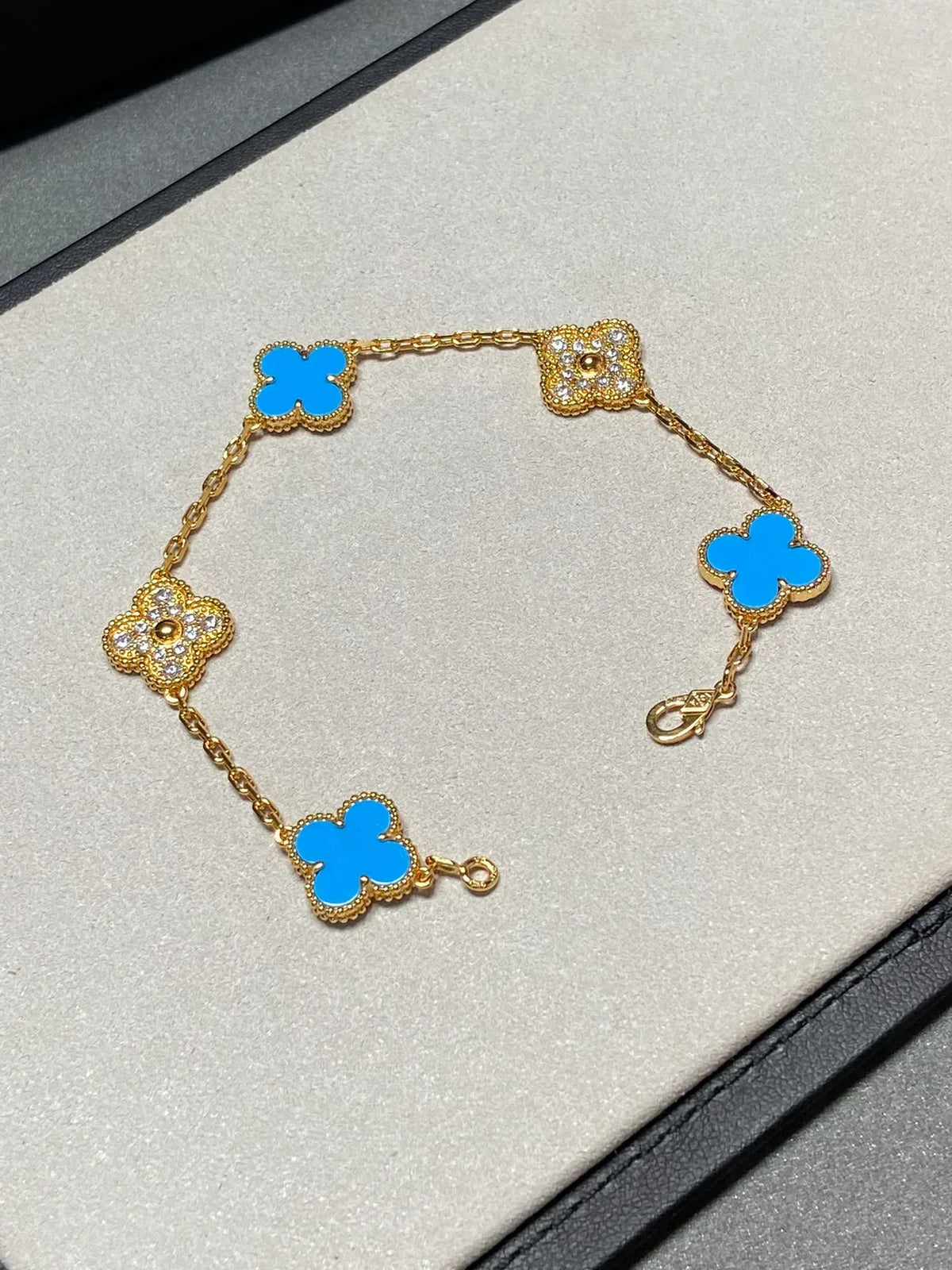 [sparkle Jewelry ] CLOVER 5 MOTIF BLUE AGATE BRACELET COLLECTION