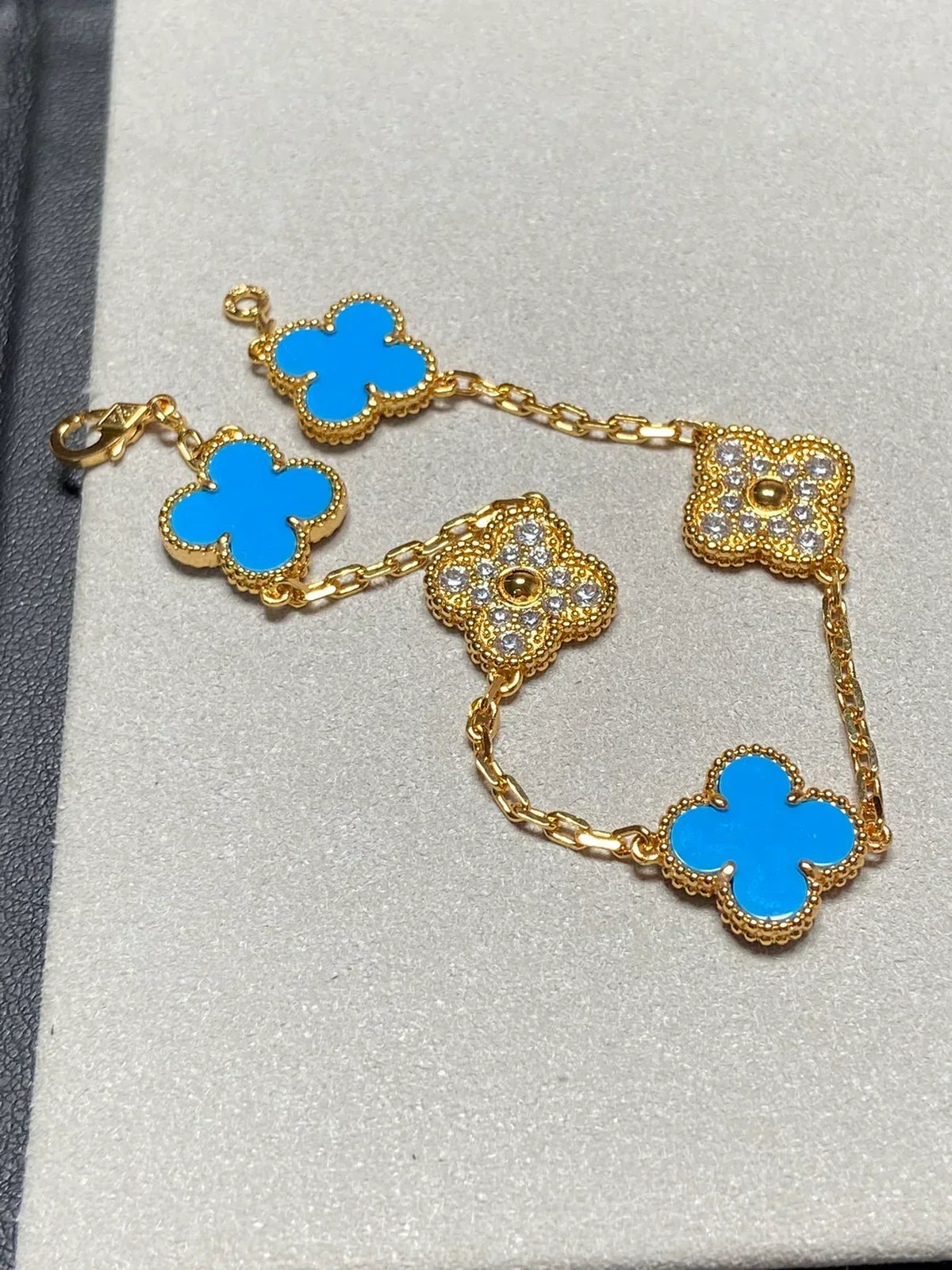 [sparkle Jewelry ] CLOVER 5 MOTIF BLUE AGATE BRACELET COLLECTION