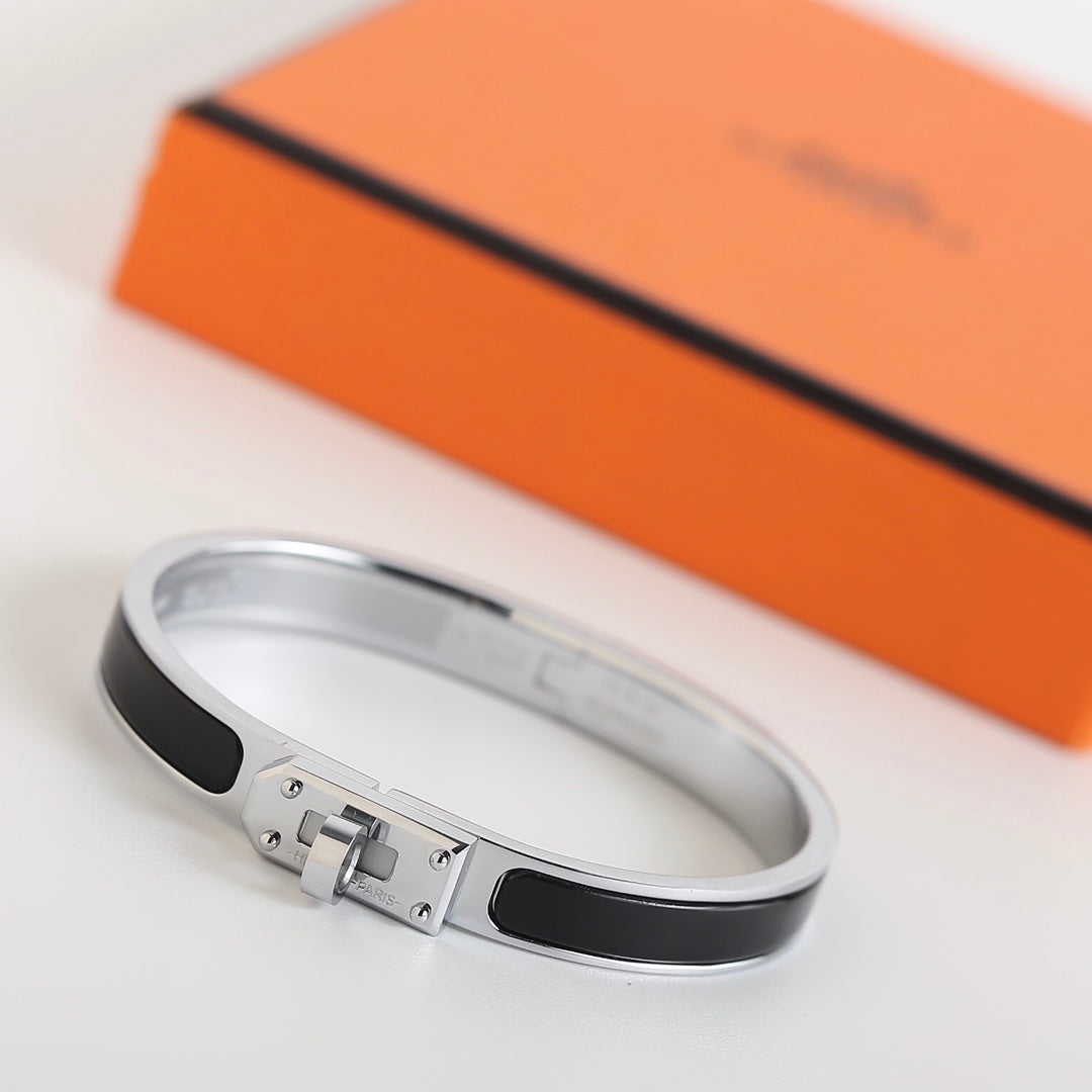 [Sparkle]HM KELLY SCHWARZES ARMBAND