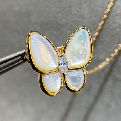 [sparkle Jewelry ]BUTTERFLY MOP DIAMOND NECKLACE