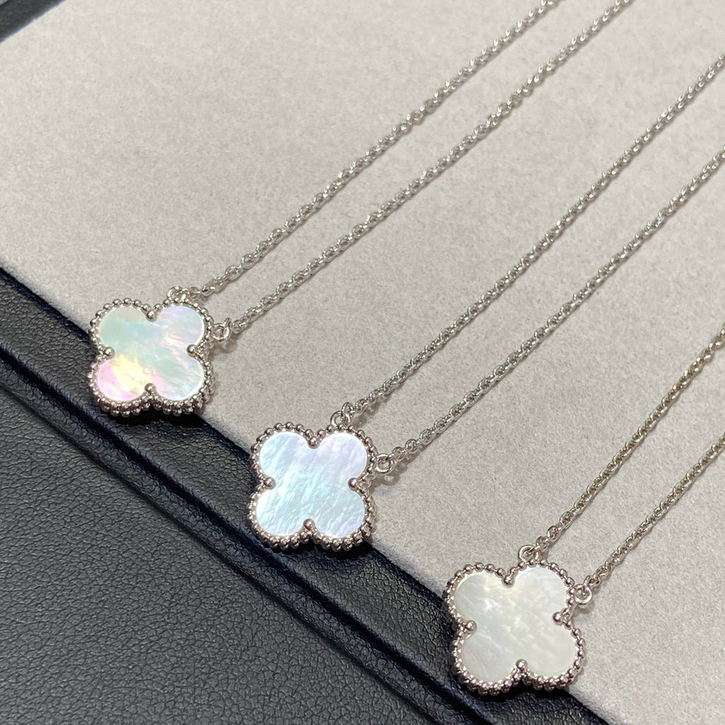[sparkle Jewelry ]CLOVER MEDIUM SILVER WHITE MOP NECKLACE