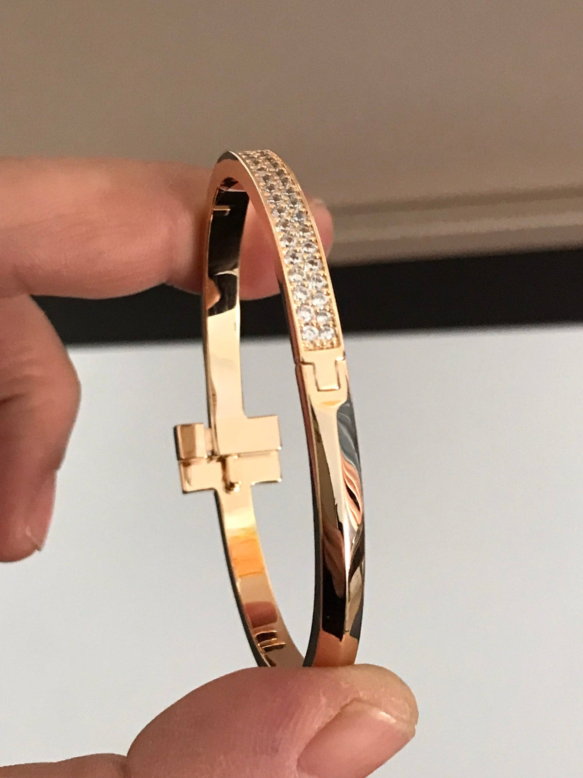[Sparkle Jewelry]T1 WIDE DIAMOND HINGED BANGLE PINK GOLD