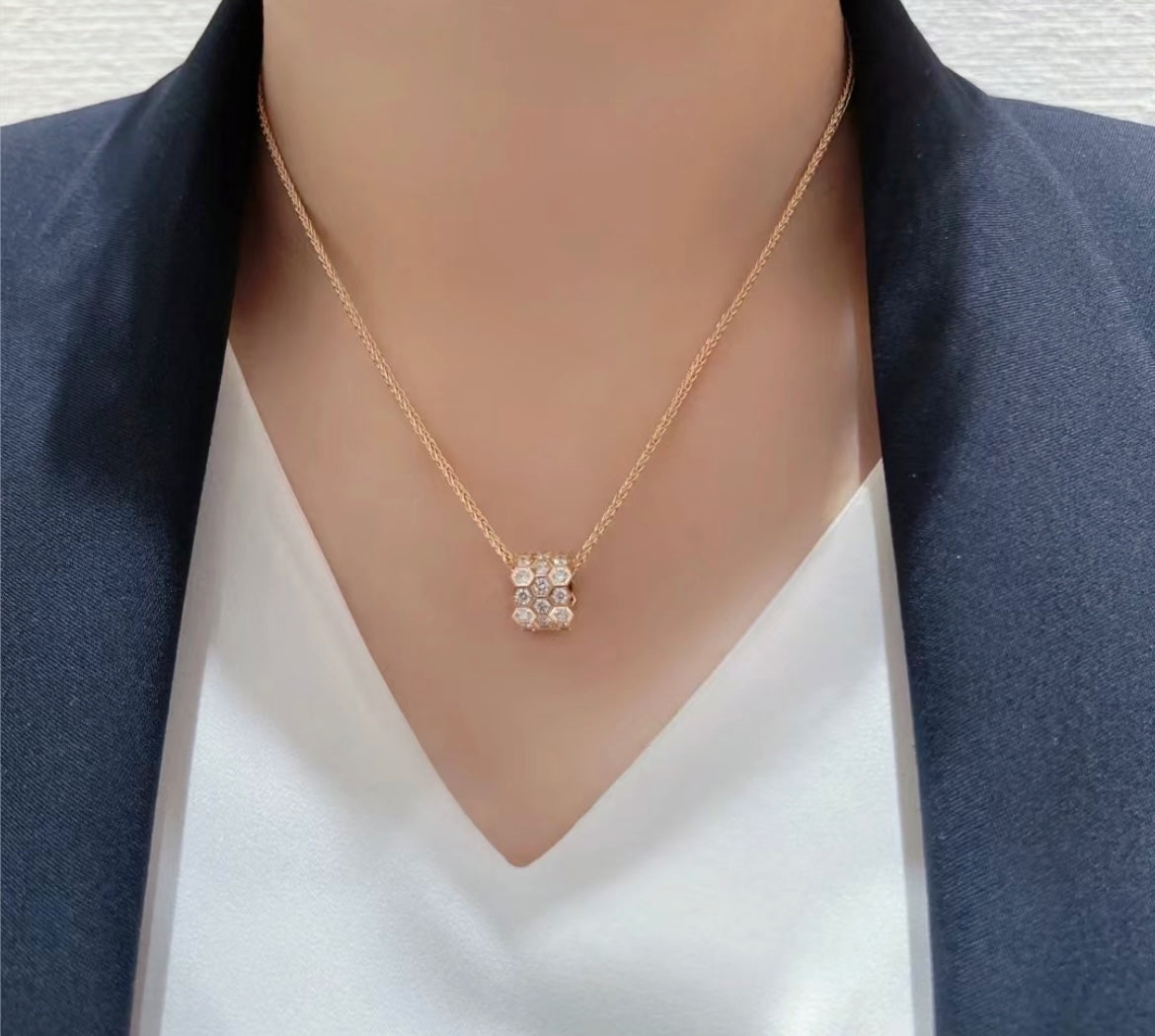 [sparkle Jewelry ]BEE LOVE DIAMOND PAVED 3 ROW NECKLACE