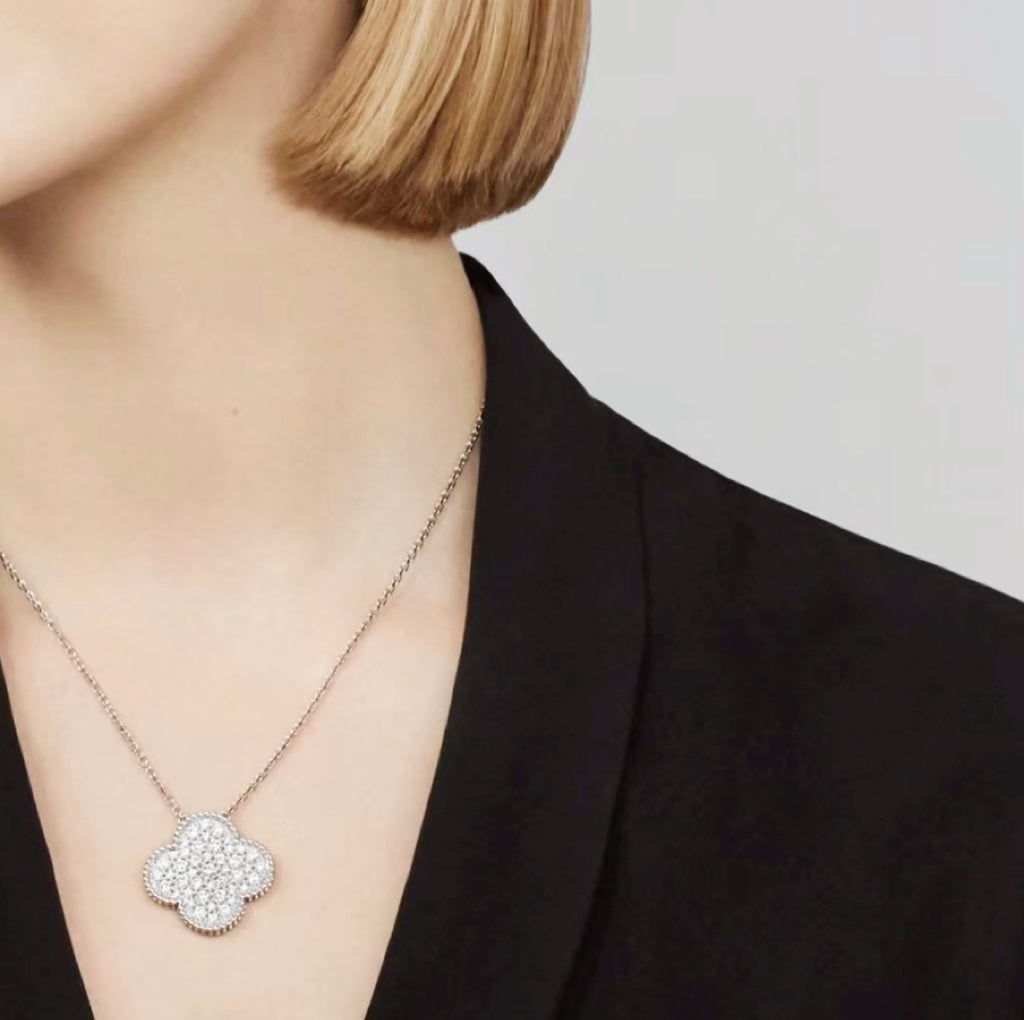 [sparkle Jewelry ]CLOVER 25MM LARGE PENDANT DIAMOND PAVED SILVER NECKLACE