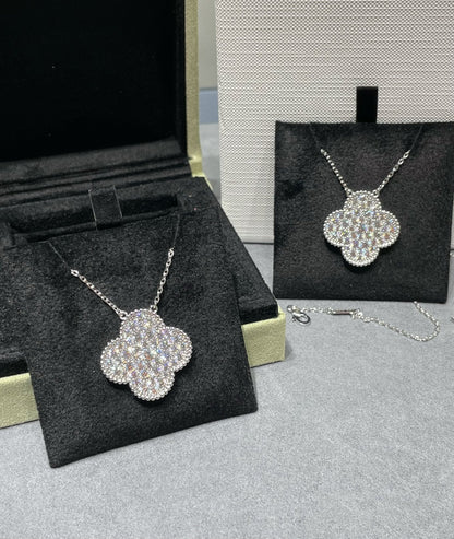 [sparkle Jewelry ]CLOVER 25MM LARGE PENDANT DIAMOND PAVED SILVER NECKLACE