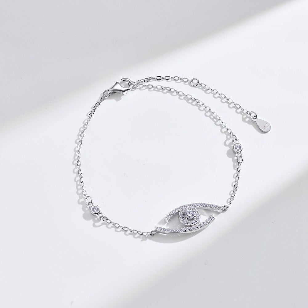 [sparkle Jewelry]Lucky Eye Pave-Set Diamond Bracelet