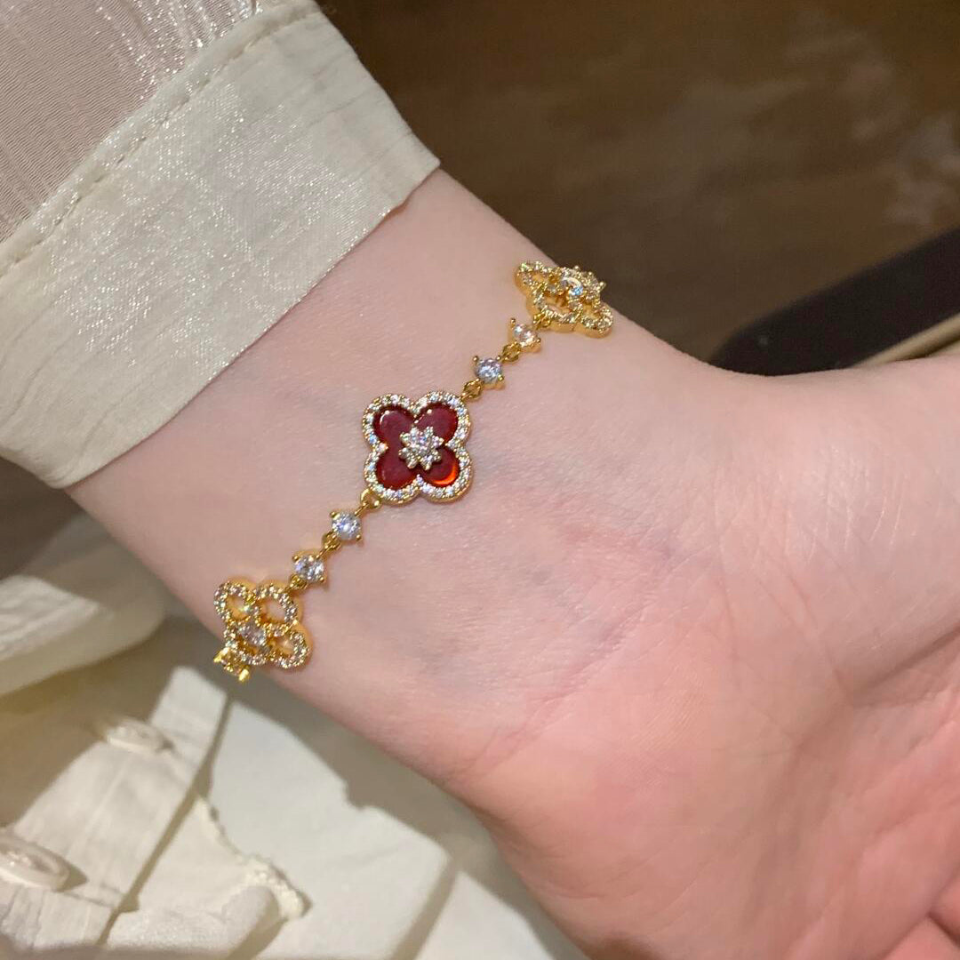 [sparkle Jewelry ]CLOVER 5 MOTIF PINK BLUE RED WHITE BRACELET