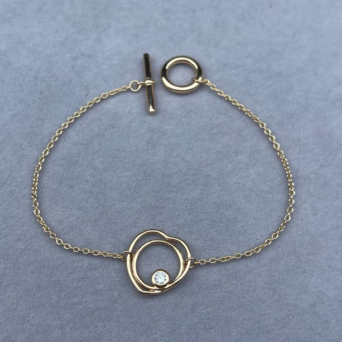 [sparkle Jewelry]HOLLOW HEART SINGLE DIAMOND BRACELET