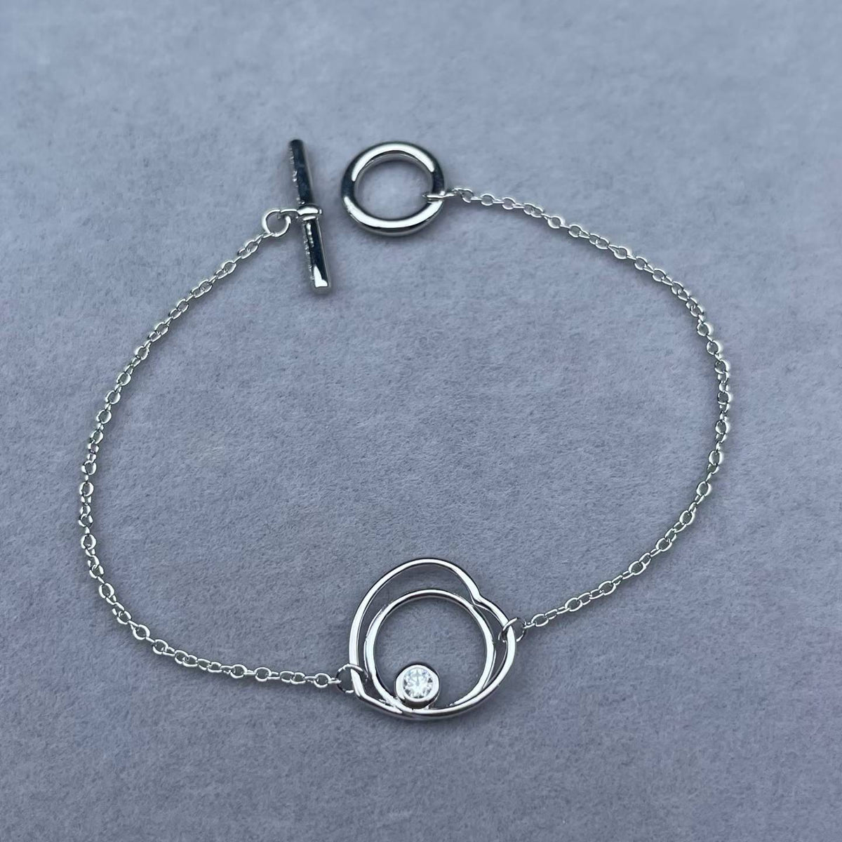 [sparkle Jewelry]HOLLOW HEART SINGLE DIAMOND BRACELET