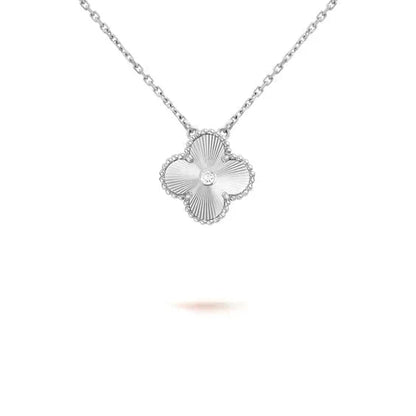 [sparkle Jewelry ]CLOVER  15MM DIAMOND LASER NECKLACE SILVER