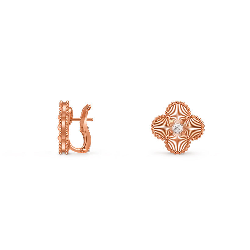 [Sparkle]15MM CLOVER FLOWER STUD EARRINGS DIAMOND-ROSE GOLD COLLECTION