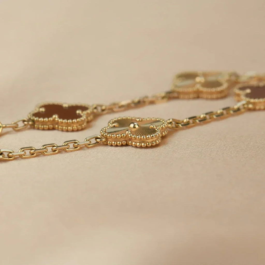 [sparkle Jewelry ] CLOVER 5 MOTIF RED CORNELIAN BRACELET COLLECTION