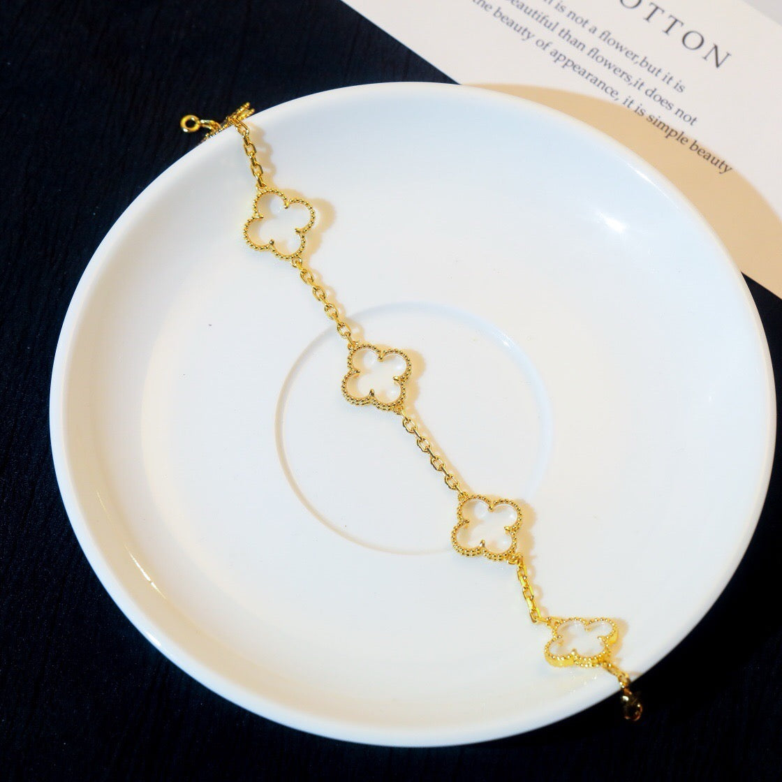 [sparkle Jewelry ]CLOVER 5 MOTIF ROCK CRYSTAL BRACELET