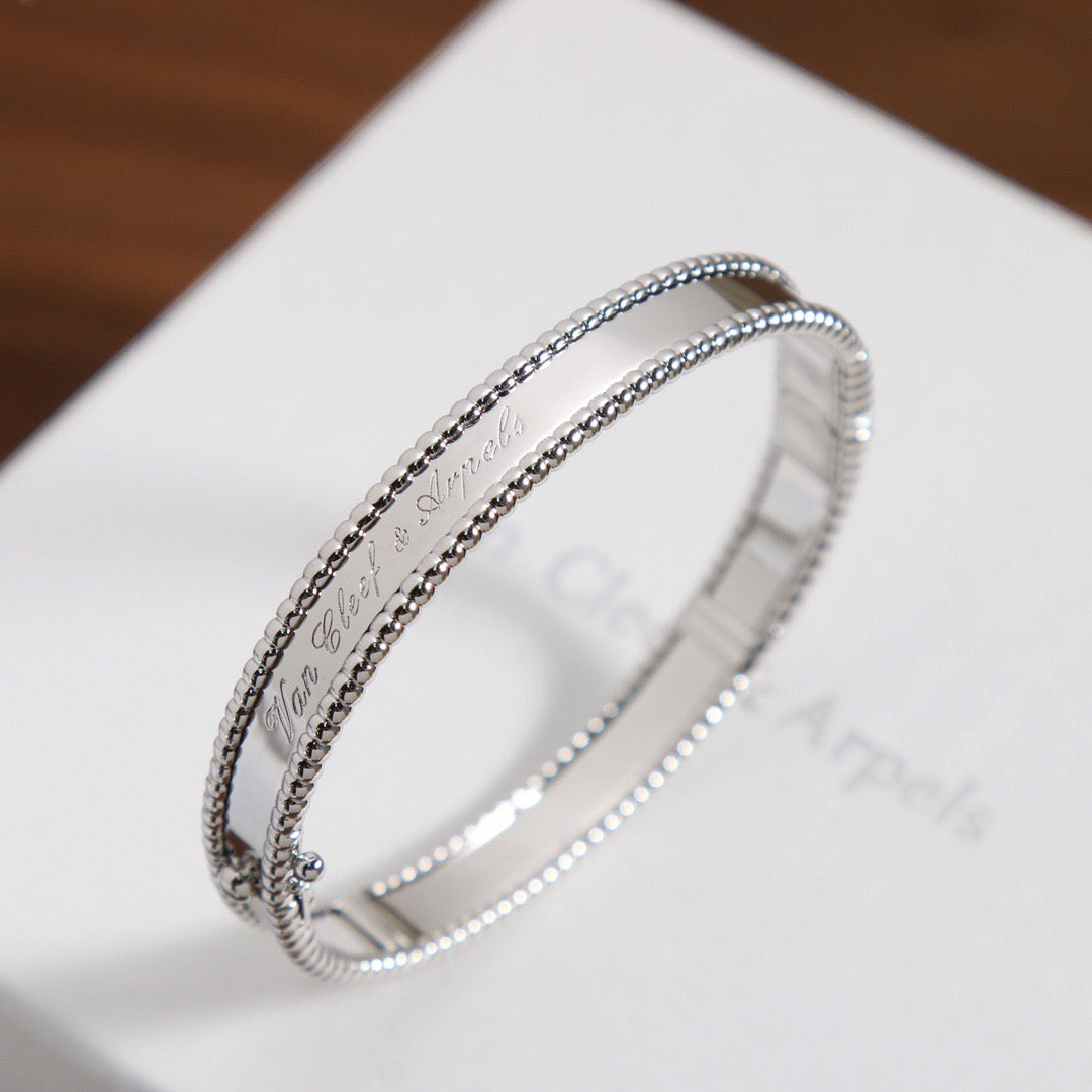 [sparkle Jewels]  Kaleidoscope Bracelet Signature Engraved Version