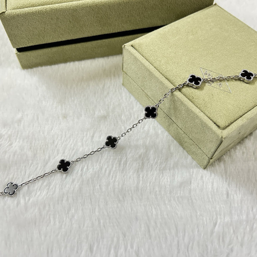 [sparkle Jewelry ]CLOVER 6 MOTIF  ONYXS BRACELET