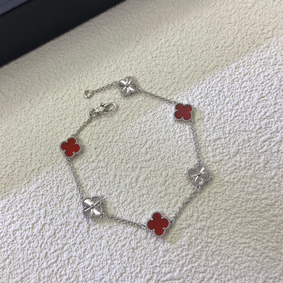 [sparkle Jewelry ]CLOVER 6 MOTIF RED AGATE LASER BRACELET