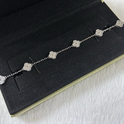 [sparkle Jewelry ]CLOVER 6 MOTIF DIAMOND BRACELET