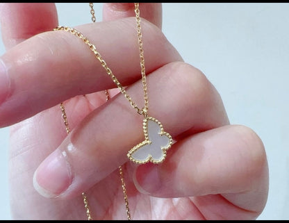 [sparkle Jewellery]Mother of Pearl Sweet Butterflies Pendant Necklace