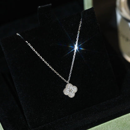 [sparkle Jewelry ]CLOVER MINI 9.5MM PENDANT DIAMOND NECKLACE