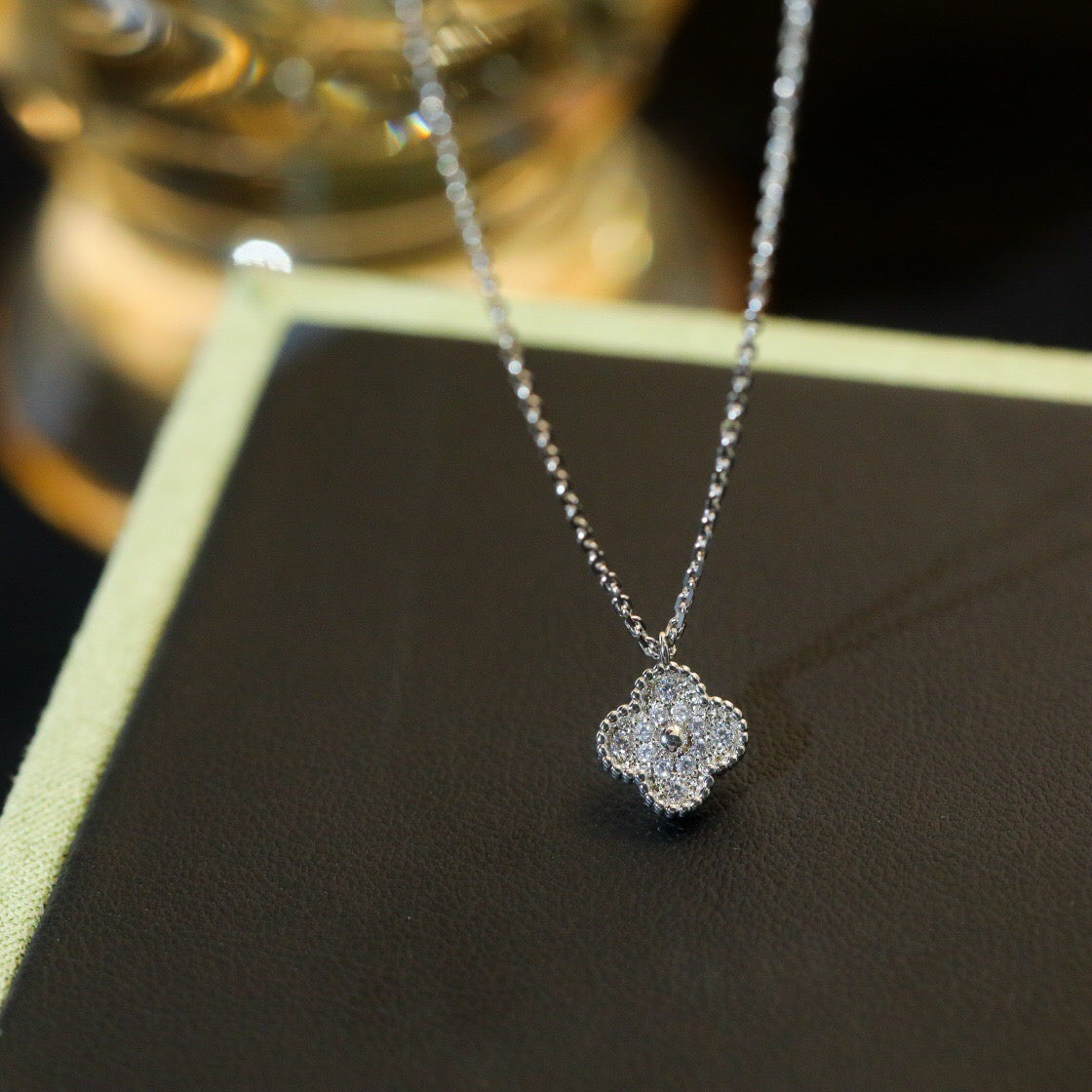 [sparkle Jewelry ]CLOVER MINI 9.5MM PENDANT DIAMOND NECKLACE