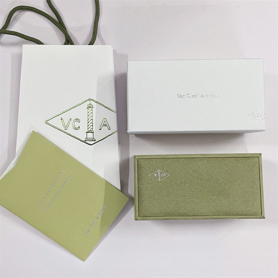 [sparkle Jewelry ]VA CLOVER BRACELET NECKLACE RING BOX GIFT BAG