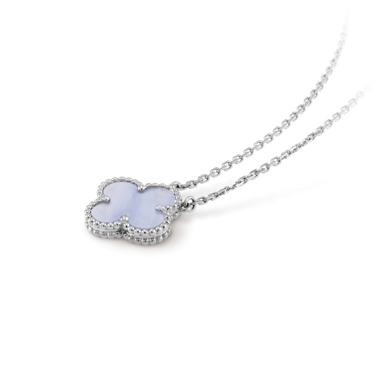 [sparkle Jewelry ]CLOVER 15MM BLUE CHALCEDONY NECKLACE SILVER