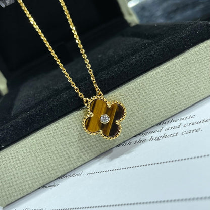[sparkle Jewelry ]CLOVER 15MM DIAMOND AND YELLOW TIGER'S EYE AGATE necklace