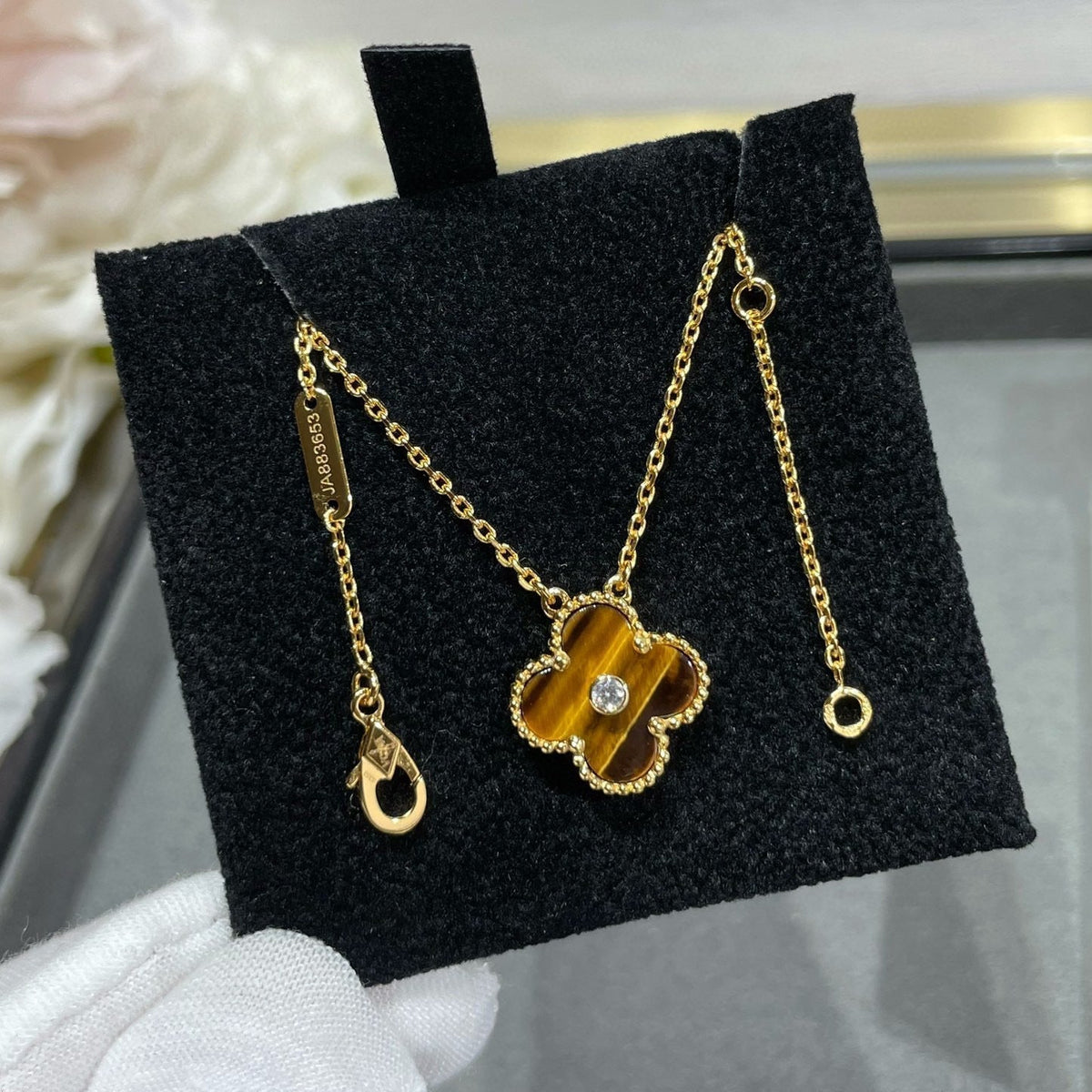 [sparkle Jewelry ]CLOVER 15MM DIAMOND AND YELLOW TIGER'S EYE AGATE necklace