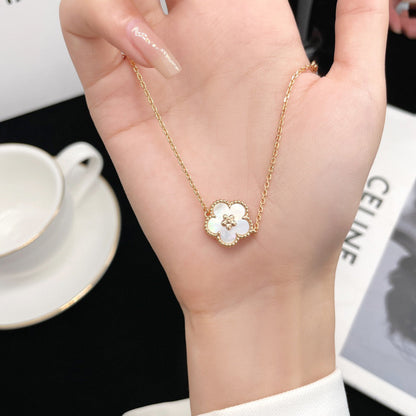 [sparkle Jewelry ]LUCKY WHITE MOP PLUM BLOSSOM  BRACELET