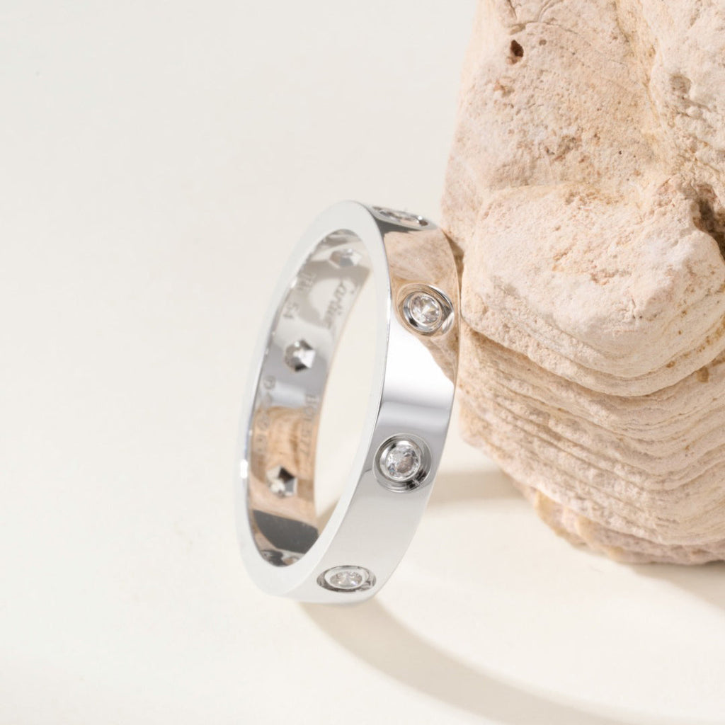 [sparkle Jewelery]LOVE 4MM 8 DIAMOND RING
