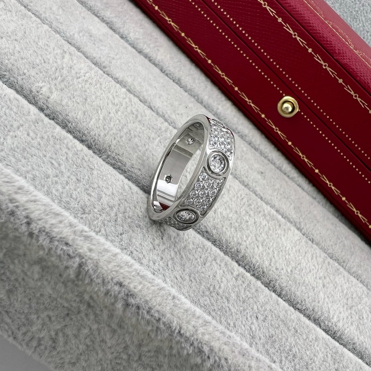 [sparkle Jewelery]LOVE 5.5MM FULL-PAVE 6-DIAMOND RING