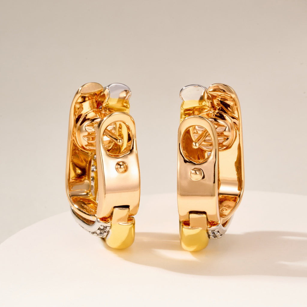 [sparkle Jewelery]TRINITY HALF DIAMOND  CUSHION EARRINGS