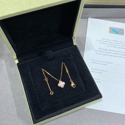 [sparkle Jewelry ]CLOVER 9.5MM PINK MOTHER OF PEARL SINGLE FLOWER NECKLACE