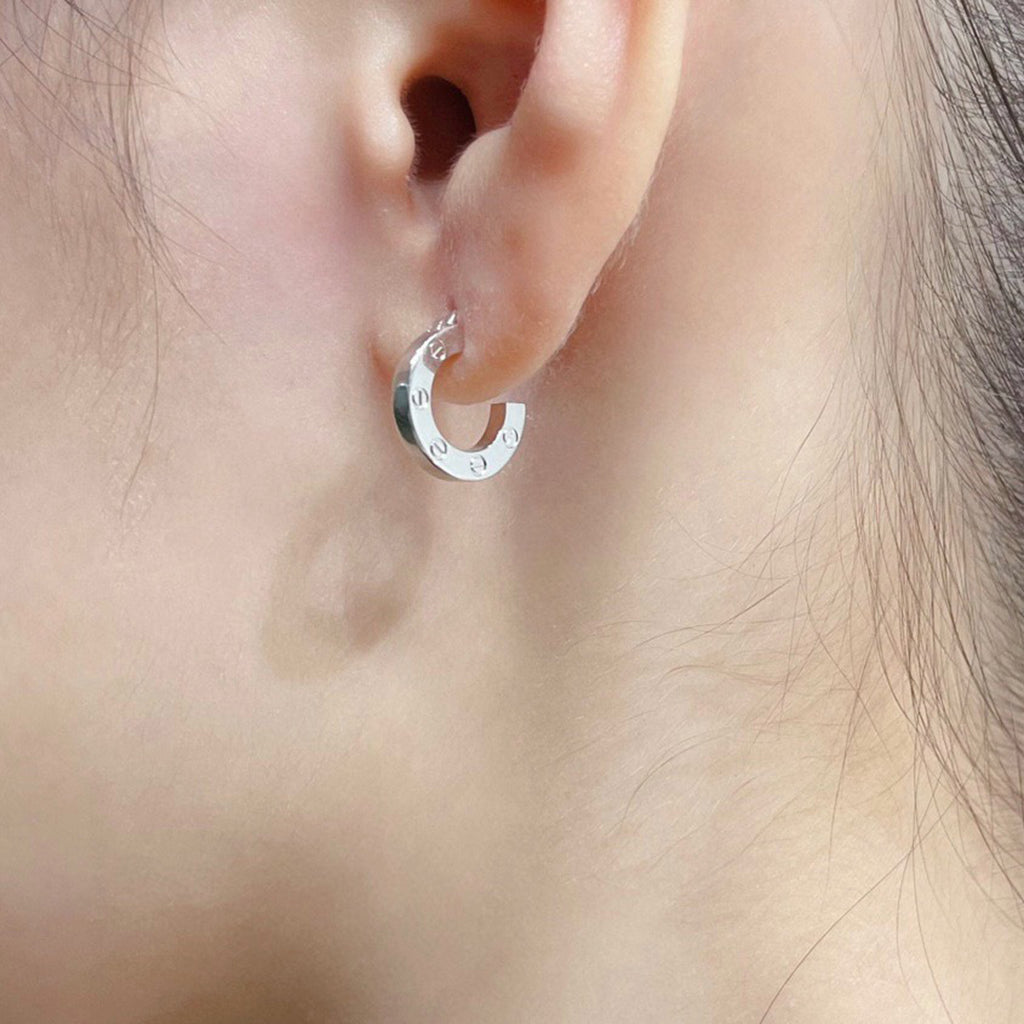 [sparkle Jewelery]LOVE MINI EARRINGS