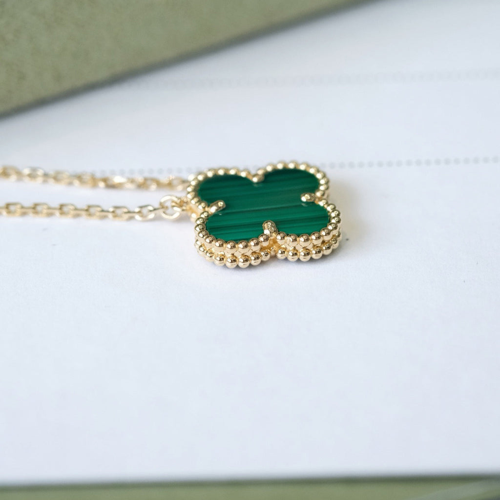 [sparkle Jewelry ]CLOVER 15MM MALACHITE SINGLE FLOWER  NECKLACE