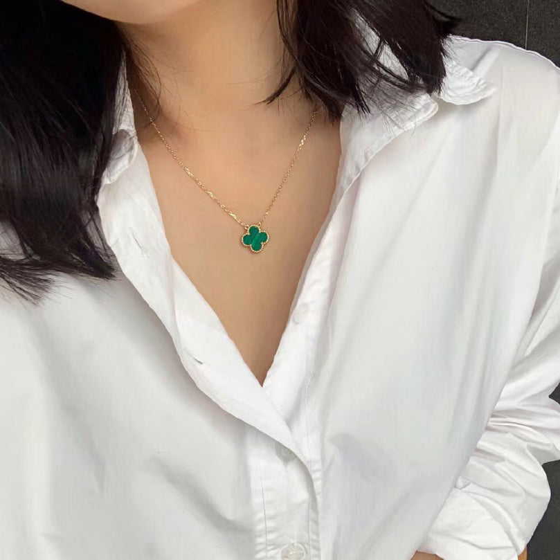 [sparkle Jewelry ]CLOVER 15MM MALACHITE SINGLE FLOWER  NECKLACE