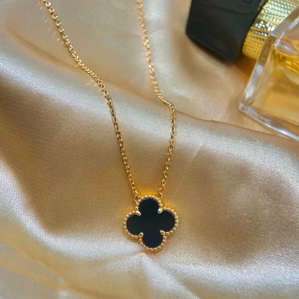 [sparkle Jewelry ]CLOVER 15MM BLACK ONYX SINGLE FLOWER NECKLACE