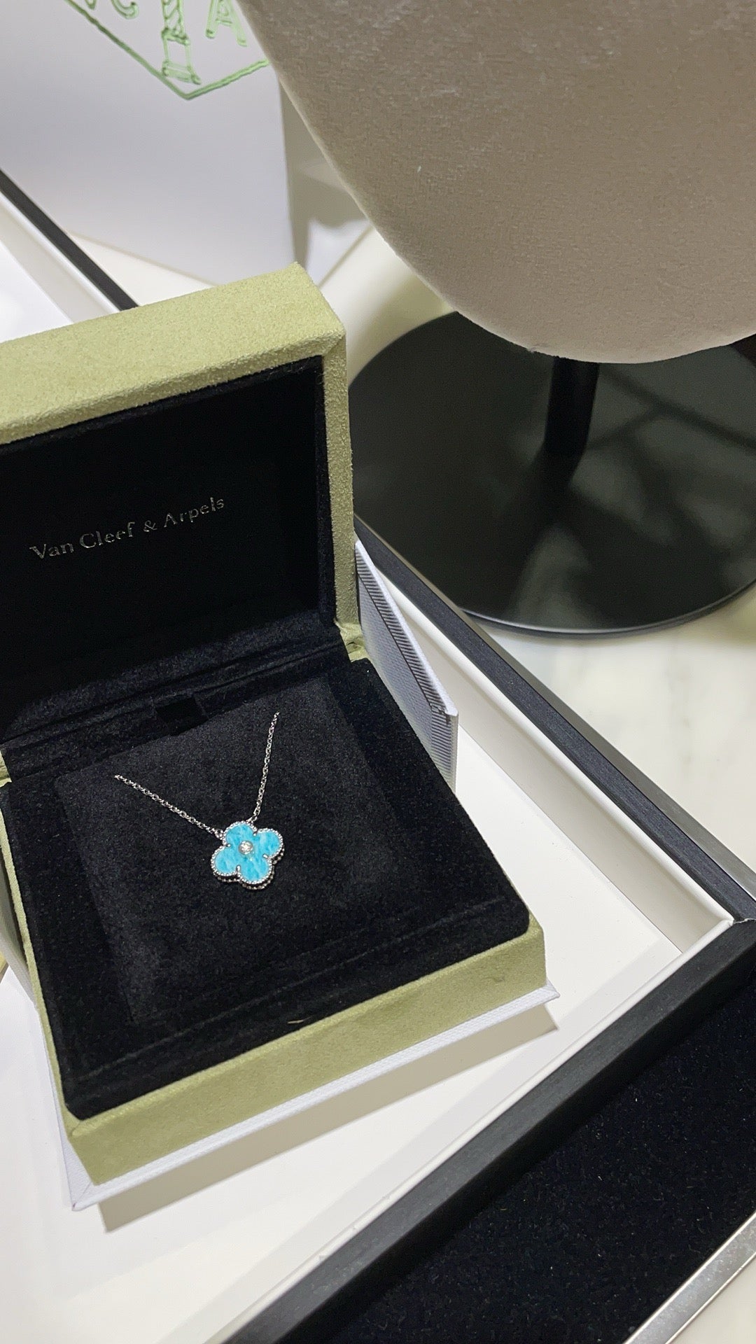 [sparkle Jewelry ]CLOVER 15MM DIAMOND SVRES PORCELAIN  NECKLACE SILVER