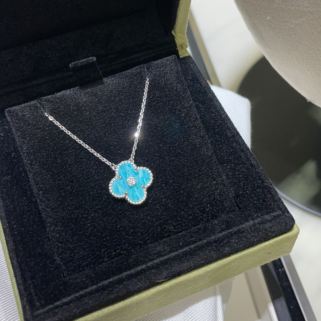 [sparkle Jewelry ]CLOVER 15MM DIAMOND SVRES PORCELAIN  NECKLACE SILVER