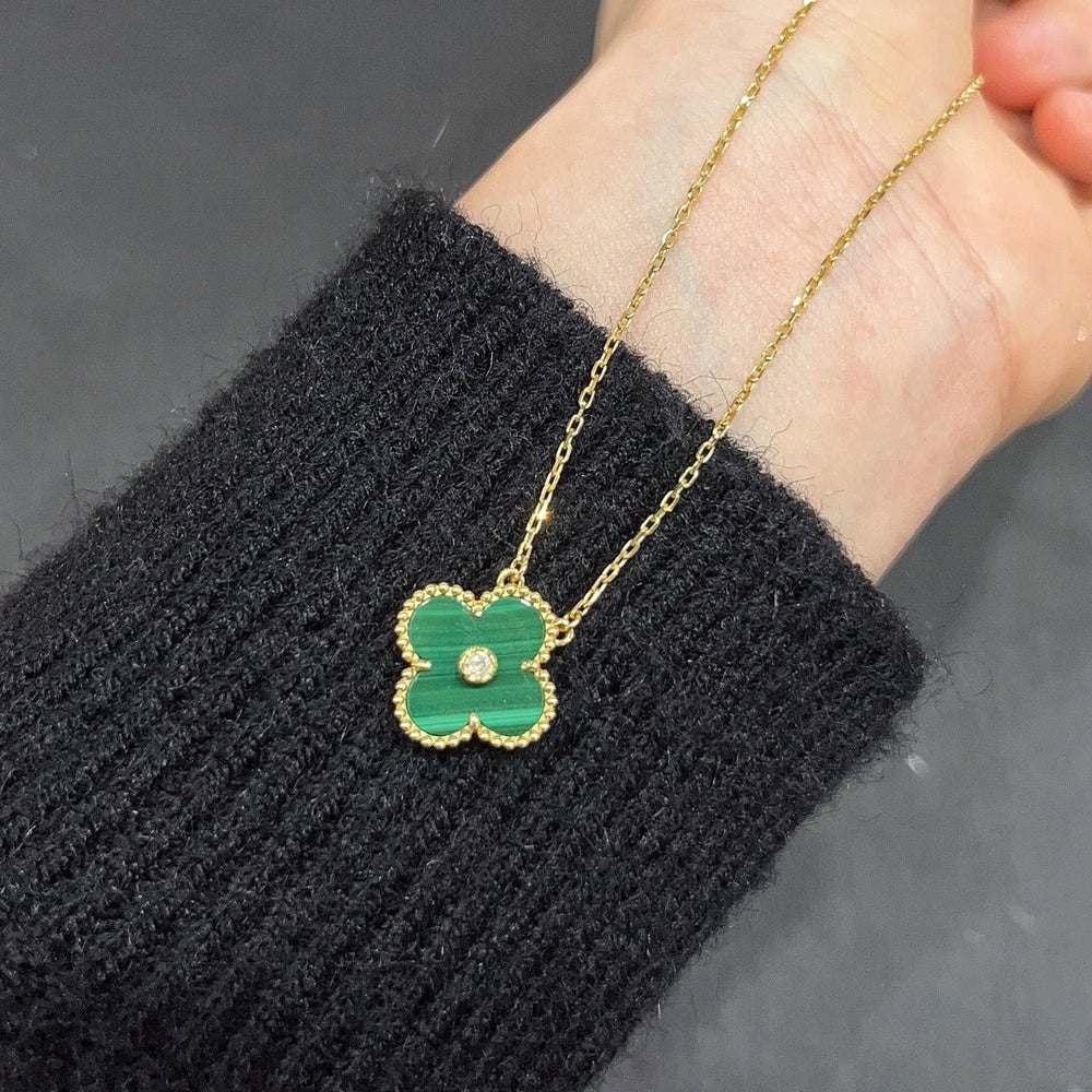 [sparkle Jewelry ]CLOVER 15MM DIAMOND TURQUOISE NECKLACE