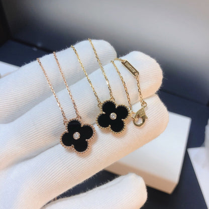 [sparkle Jewelry ]CLOVER 15MM DIAMOND ONYX NECKLACE