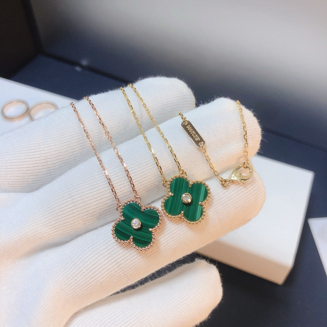 [sparkle Jewelry ]CLOVER 15MM DIAMOND TURQUOISE NECKLACE